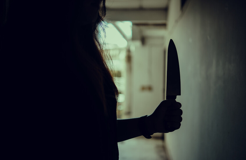 ممثلة أفلام إباحية تقطع رأس شريكها لتتزوج ابنه!