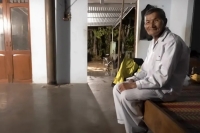 أكثر من 60 عاما بلا نوم.. مزارع فيتنامي يدّعي أنه لم يغمض جفنا منذ 1962