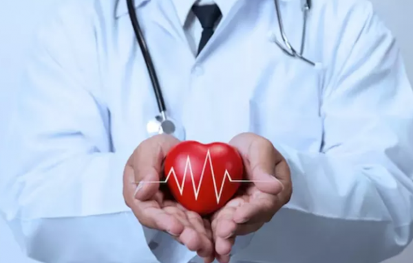 أطعمة يوصي بها طبيب قلب لخفض الكوليسترول الضار