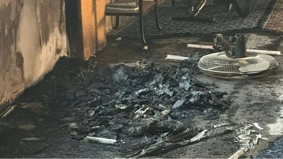 مستوطنون يحرقون مسجدا بسلفيت واعتقال 30 فلسطينيا بالضفة