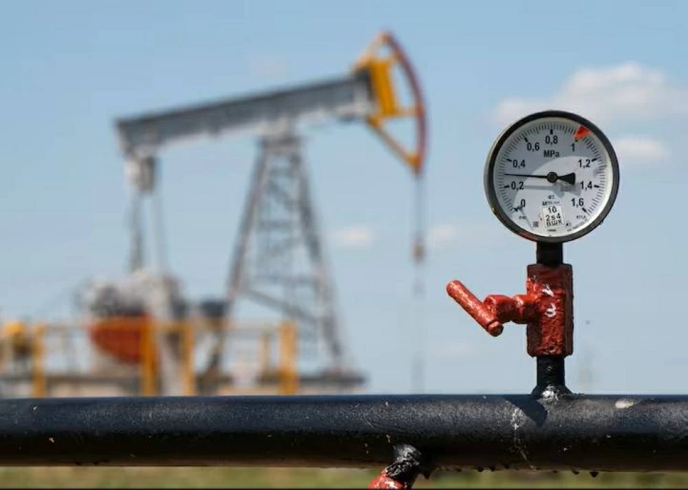 أسعار النفط تتراجع مع ارتفاع المخزونات الأميركية وتعزز مخاوف تخمة المعروض