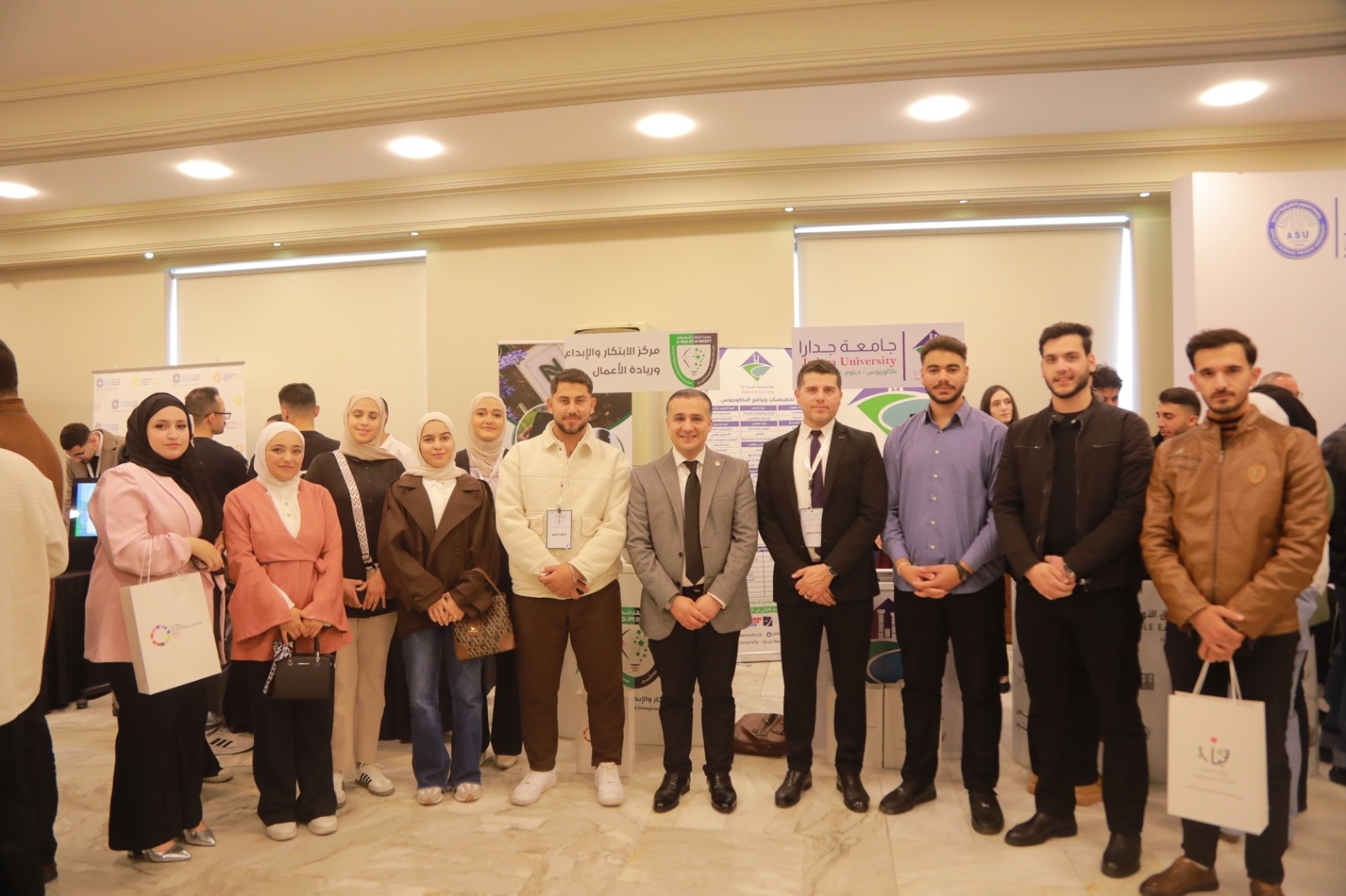 جامعة جدارا تشارك في ملتقى ريادة الأعمال الذي نظمته وزارة الشباب احتفاءً بأسبوع الريادة العالمي