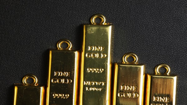 الذهب يتجه لأكبر تراجع أسبوعي