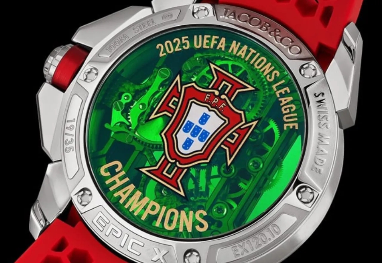 رونالدو لا ينسى.. ساعة فاخرة باسم ديوغو جوتا تصل لعائلته