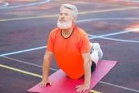 لماذا نفقد قوتنا بعد الأربعين؟ دليل عملي لاستعادة العضلات