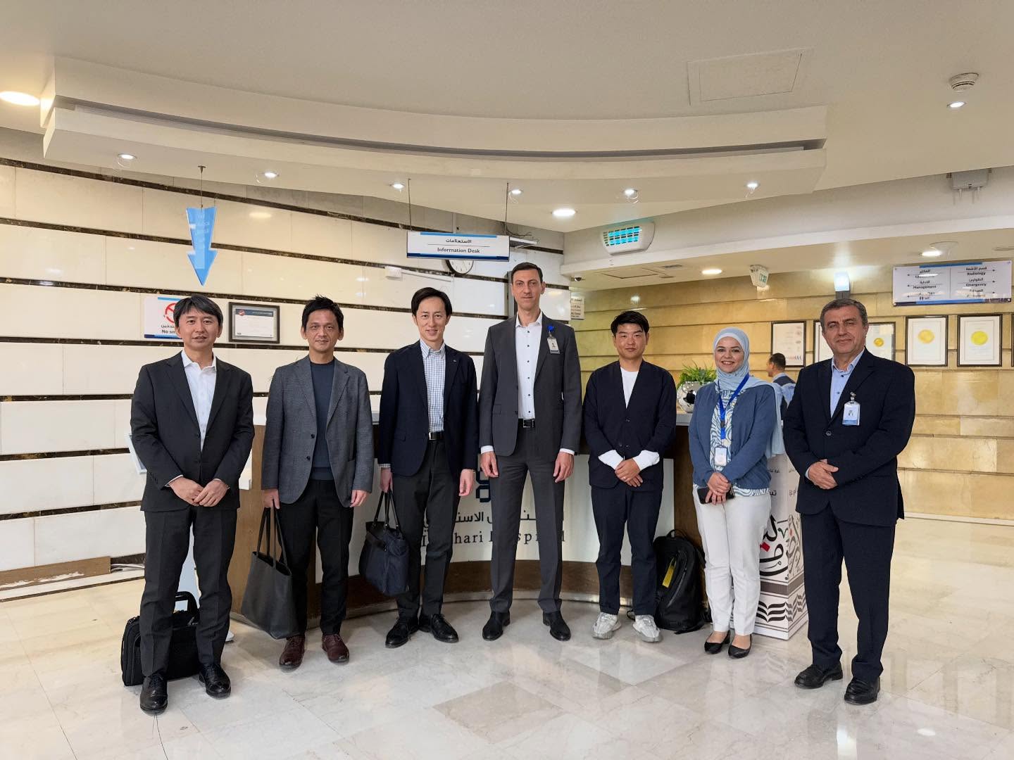 وفد ياباني يزور المستشفى الاستشاري لتعزيز التعاون وبحث تبادل الخبرات