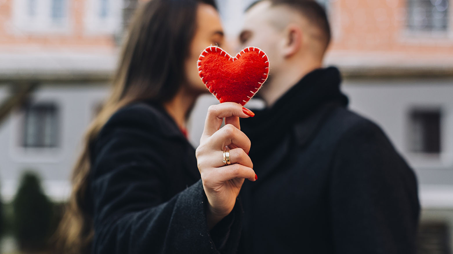 القبلة… لغز عمره 20 مليون عام