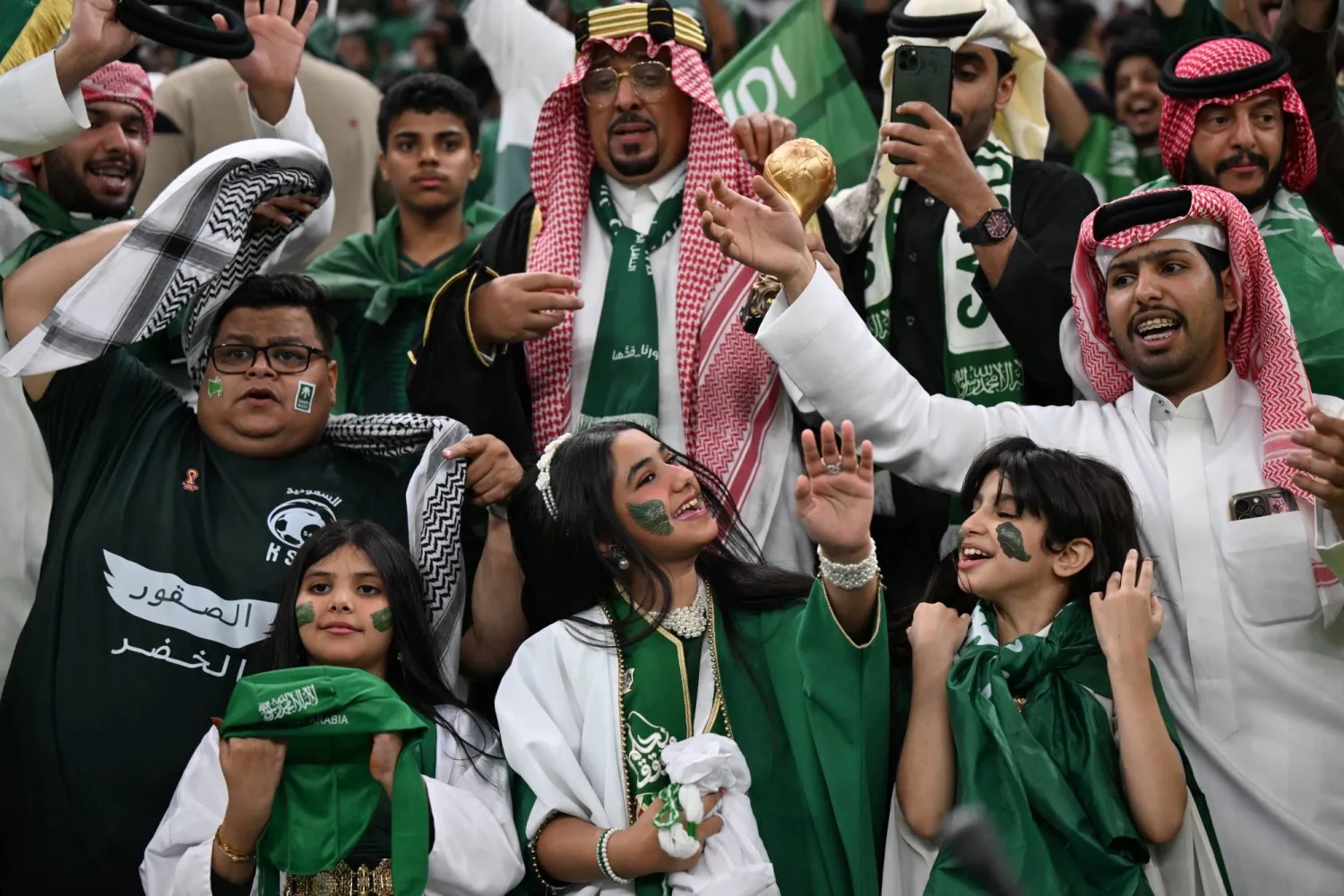 ملاعب كأس العرب تكسر حاجز «المليون»