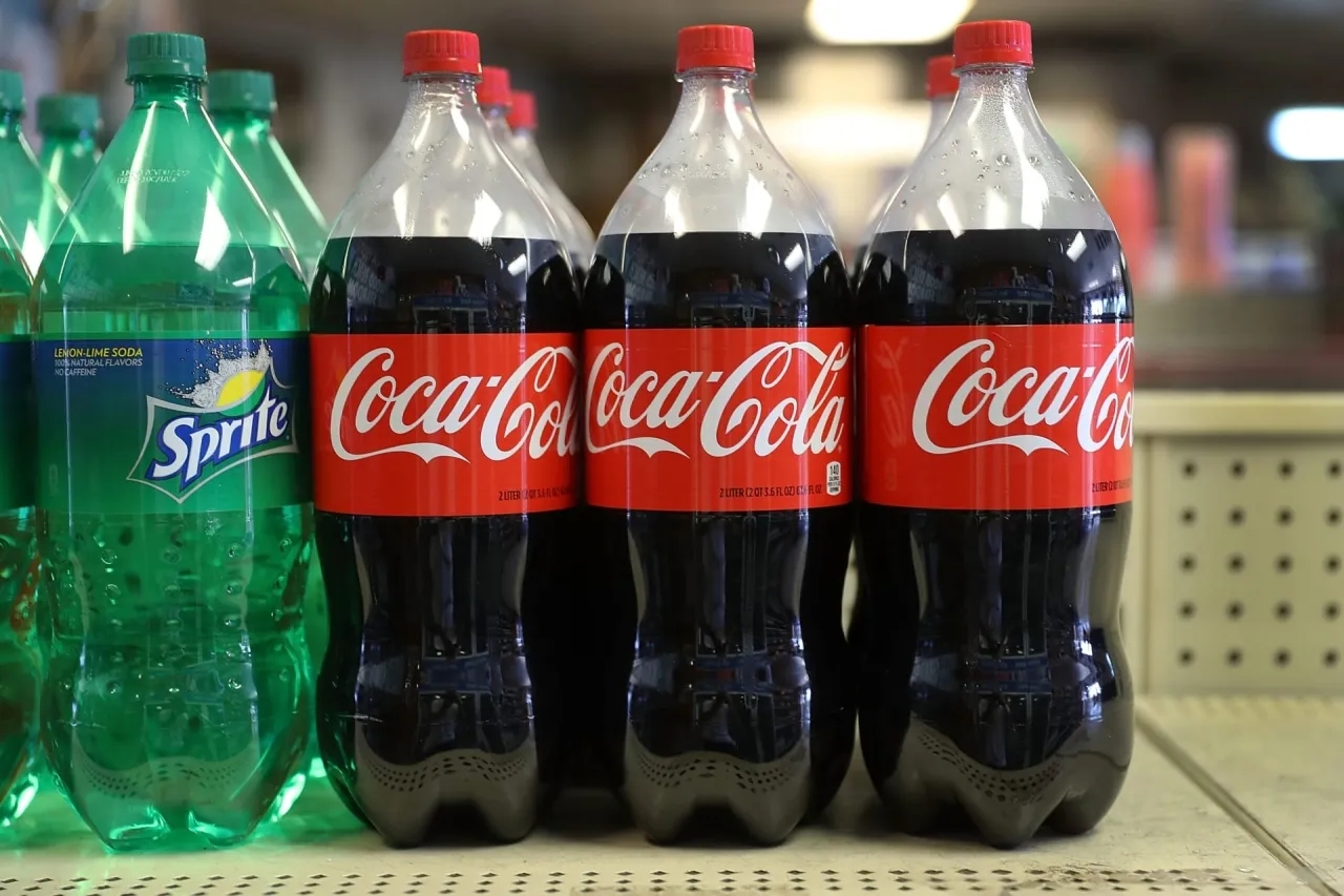 مقاضاة (كوكا كولا) بتهمة هندسة إدمان المستهلكين