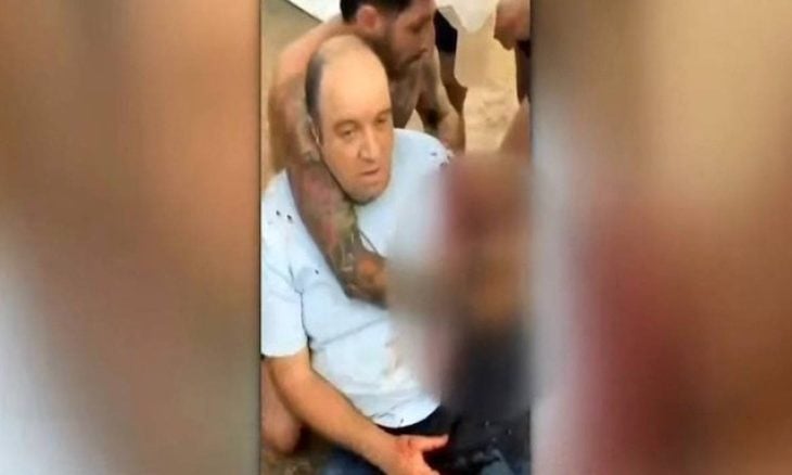 من هو أحمد الأحمد الذي تصدى لمنفذي هجوم استراليا؟ (فيديو)