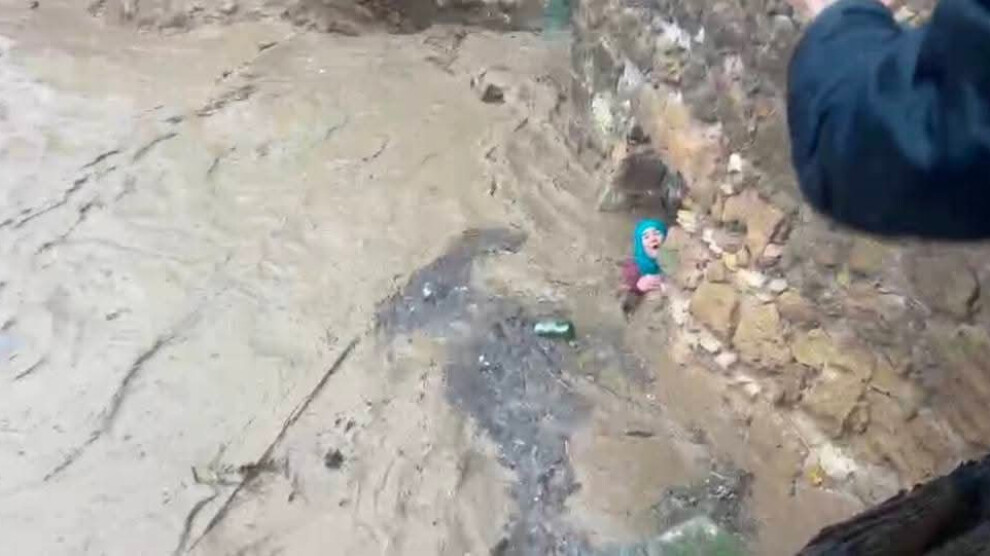 شوارع تحوّلت إلى أنهار.. يوم أسود يحصد الأرواح في آسفي المغربية (صور)