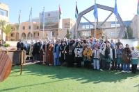 جامعة الزرقاء تستقبل وفدًا طلابيًا من مدرسة عائشة أم المؤمنين الثانوية الشاملة المختلطة
