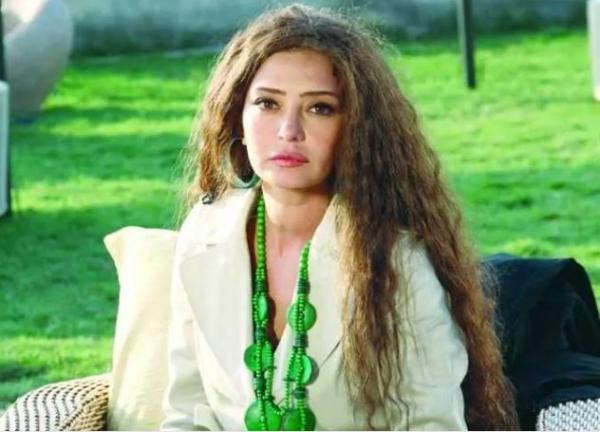 آخرهم سمية الألفي .. فنانون ومشاهير رحلوا بسبب السرطان