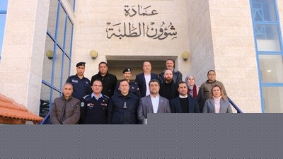 جامعة الزرقاء تنظم ورشة لتعزيز الوعي المجتمعي بالقطاع السياحي بالتعاون مع منصة «نحن» ووزارة السياحة والأثار