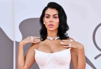 لا تعتمد على رونالدو.. كم تبلغ ثروة جورجينا رودريغيز؟