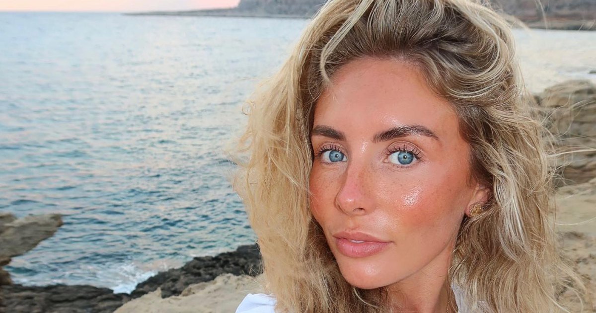 دولة إسلامية كبرى تصدر قرارا بشأن نجمة إباحية شهيرة تم ضبطها بصحبة 17 رجلا