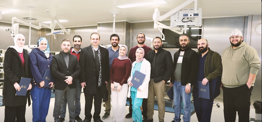 مستشفى ابن الهيثم بالتعاون مع جامعة العلوم التطبيقية الخاصة تنظمان دورة متقدمة في تشريح الدماغ وقاع الجمجمة