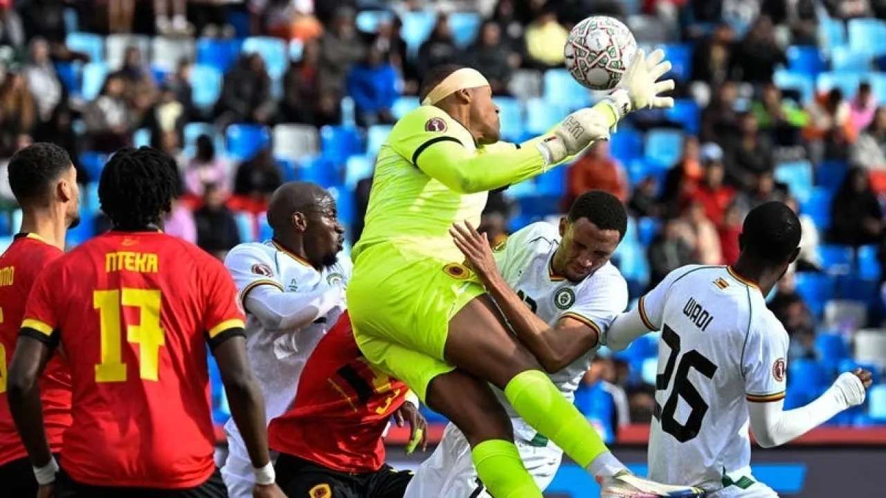 كأس إفريقيا.. زيمبابوي تتعادل مع أنغولا