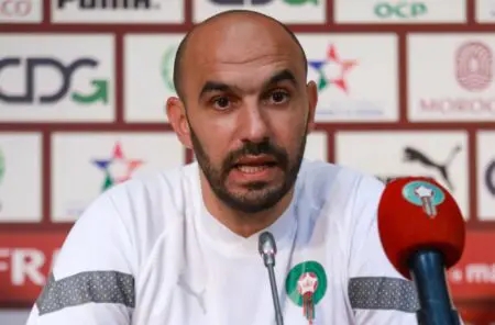 لماذا يعتبر وليد الركراكي تعادل المغرب مع مالي إيجابيا؟