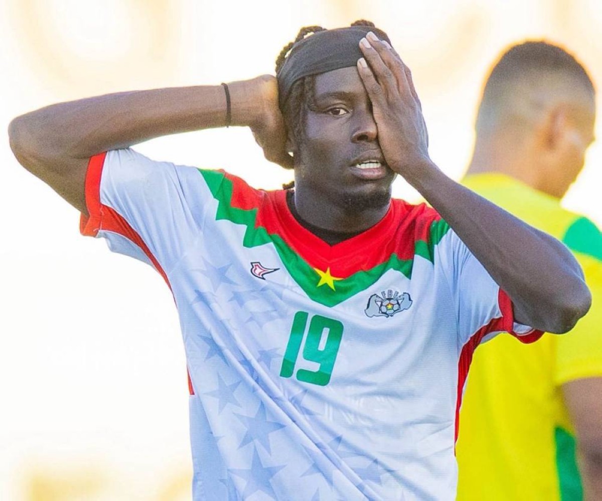 بعين واحدة وقلب لا يُقهر… قصة مهاجم بوركينا فاسو المعجزة