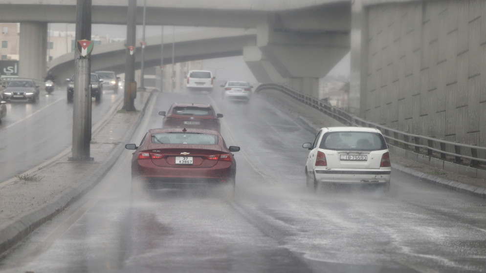 آخر مستجدات تأخير دوام المدارس والجامعات نظرًا للأحوال الجوية السائدة