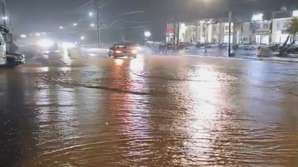 الأرصاد الجوية: استمرار الهطولات المطرية الغزيرة على وسط وجنوب الكرك وشمال الطفيلة