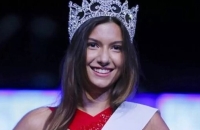 تركيا تعتقل ملكة جمالها في اسطنبول