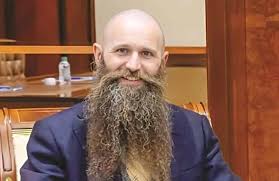 بعد أن جاب المملكة من شمالها إلى جنوبها… السفير الأميركي: أنا الأكثر حظاً بتعييني في الأردن