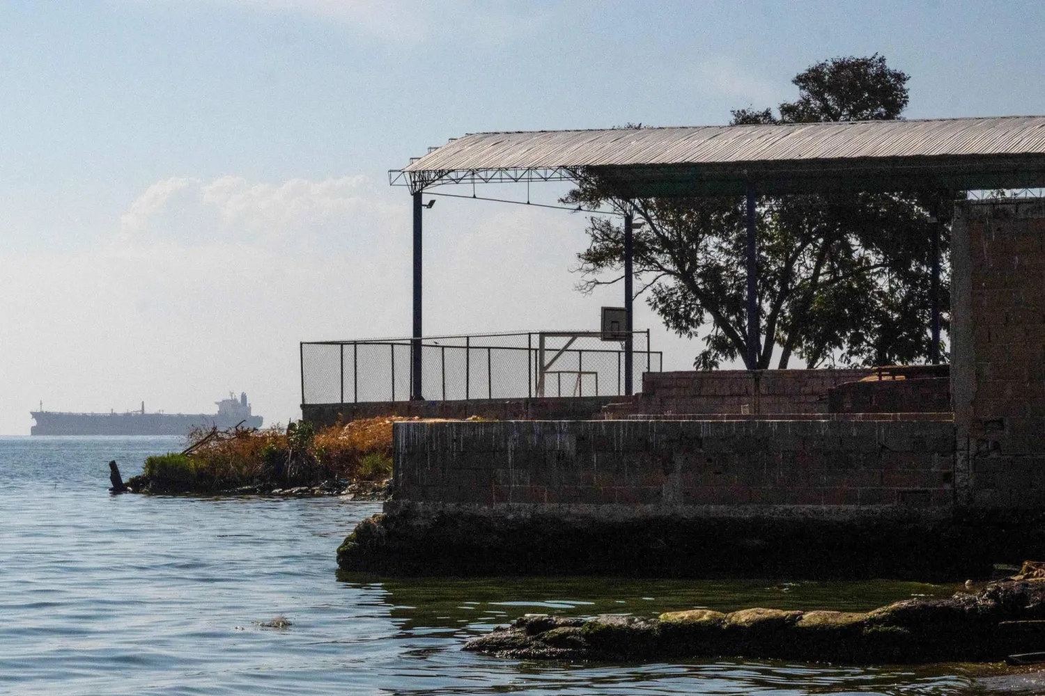 النفط يفتتح 2026 على ارتفاع مع توترات حرب أوكرانيا وفنزويلا