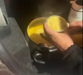 كركية تكرم كوادر البلدية بطنجرة مدقوقة