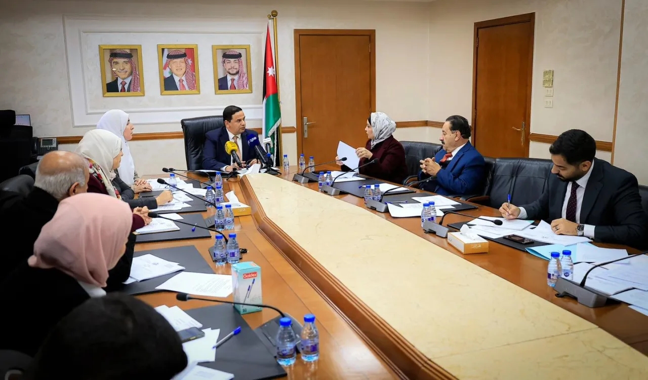 الطاقة النيابية تدرس مشروع قانون الغاز وتعلن اجتماعاً مرتقباً لبحث ارتفاع فواتير الكهرباء