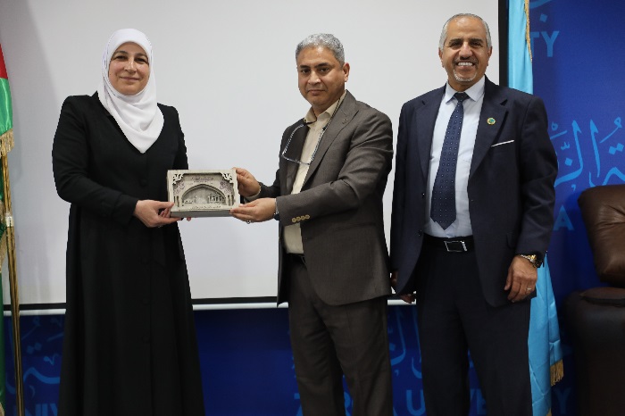 جامعة الزرقاء تنظم ندوة علمية حول مستجدات التحويلات التكاملية