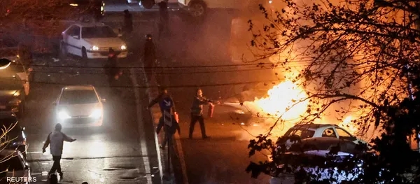 قطع الإنترنت.. كيف عزلت إيران المحتجين عن العالم؟