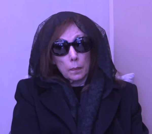 فيروز تمر بأزمة نفسية إثر فقدان هلي .. وتدهور صحتها لا أساس له