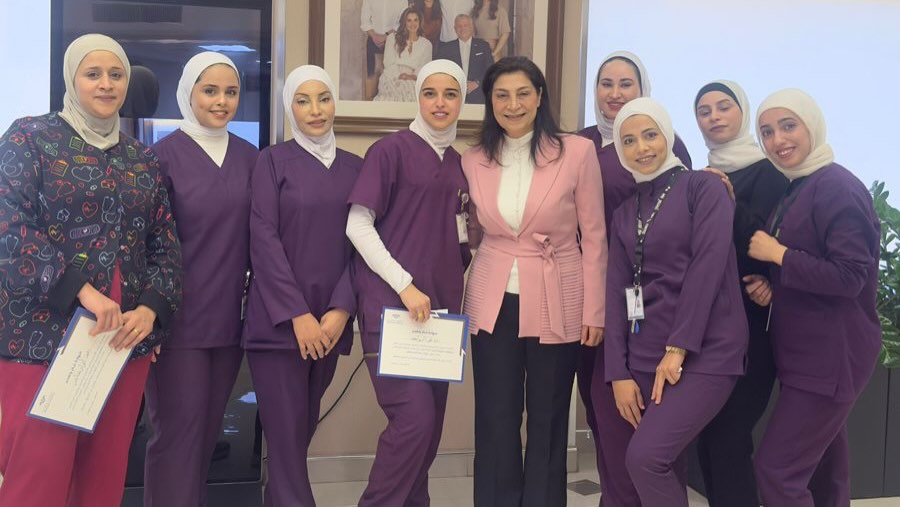 تكريم ممرضات مستشفى عبد الهادي