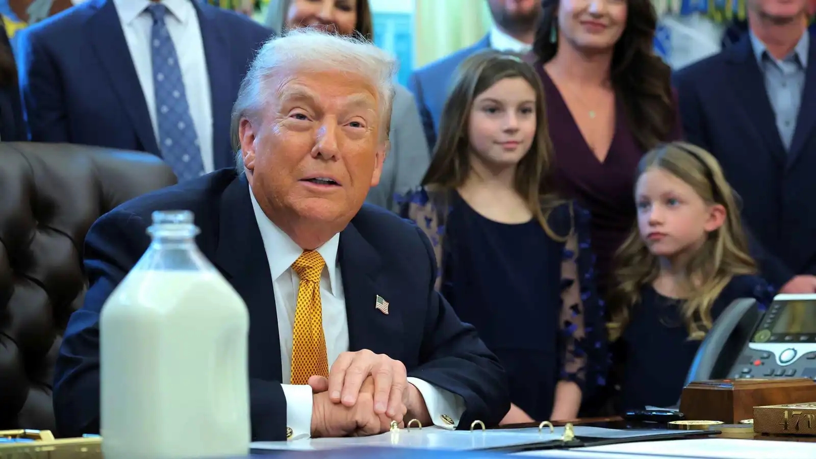 حرب كاملة الدسم.. الحليب يعيد أزمة السياسة الغذائية الأمريكية للواجهة