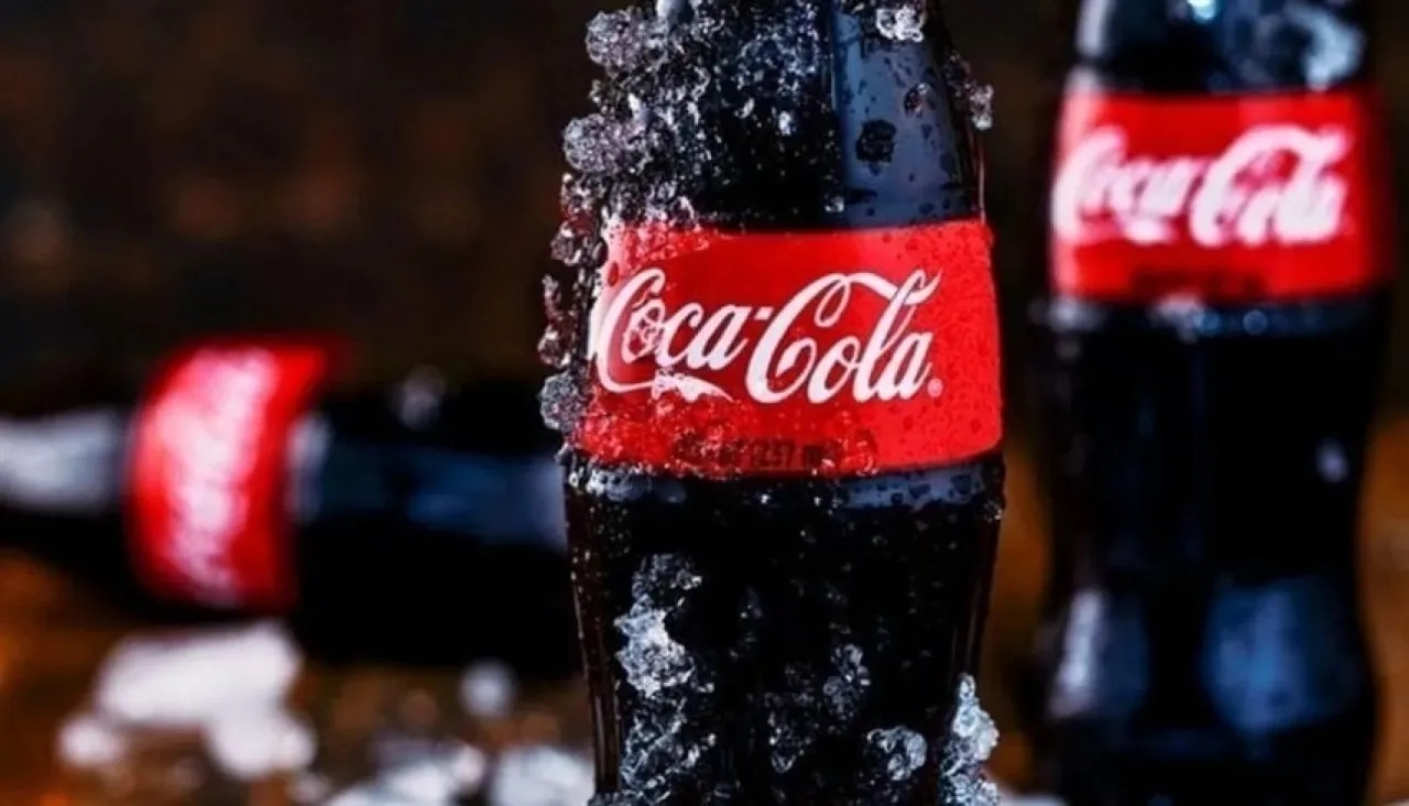 بعد 139 عاماً من السرية.. كيميائي يكشف الخلطة السحرية لأشهر مشروب غازي في العالم