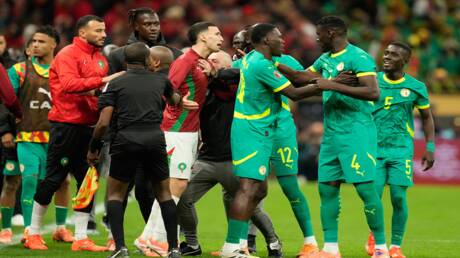 وفقا للوائح الكاف.. السنغال خرقت قانونا كان يستوجب إعلان خسارتها تلقائيا