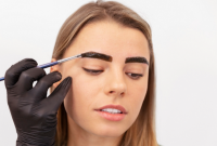 وصفات طبيعية لصبغ الحواجب بطرق آمنة وسهلة في المنزل