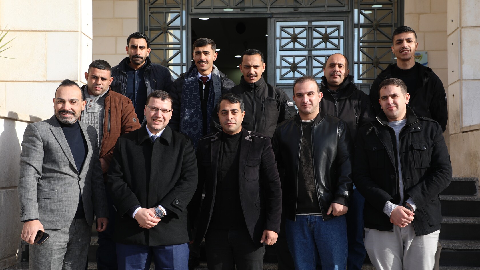 جامعة الزرقاء تستقبل متدربين من الإعلام العسكري ضمن دورة متخصصة في الإخراج والمونتاج