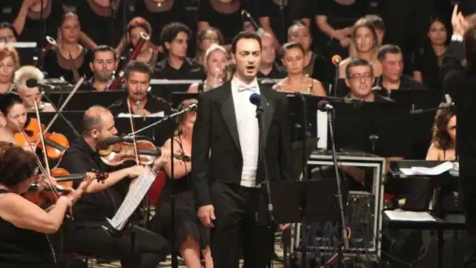 بطريقة صادمة .. كيف قتل مغني أوبرا في تركيا