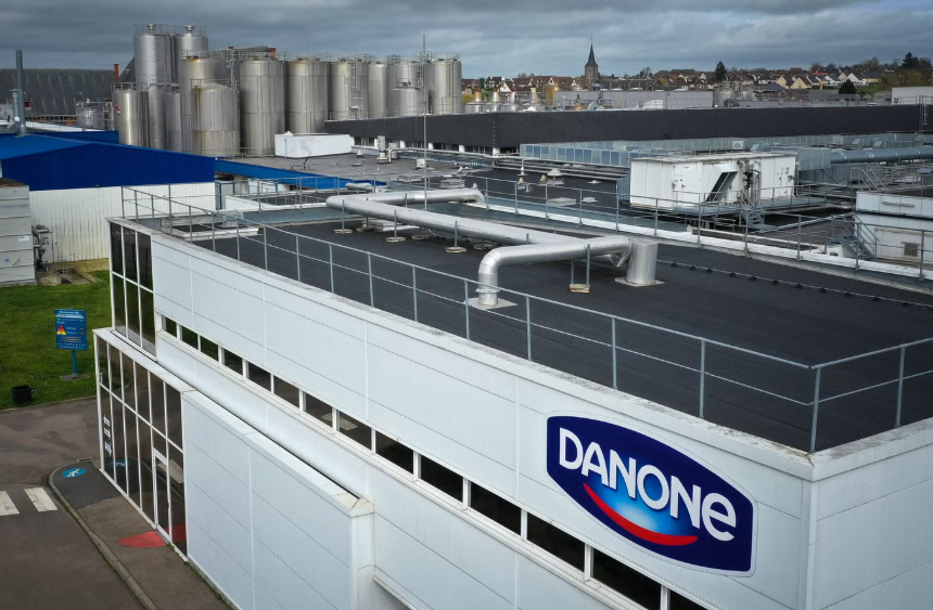 سحب عاجل لحليب الأطفال في أوروبا والمملكة المتحدة بعد تلوث محتمل بسُم ضار