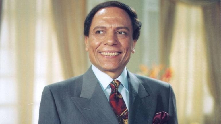 شائعة جديدة تطارد عادل إمام.. ونقيب الممثلين يكشف الحقيقة