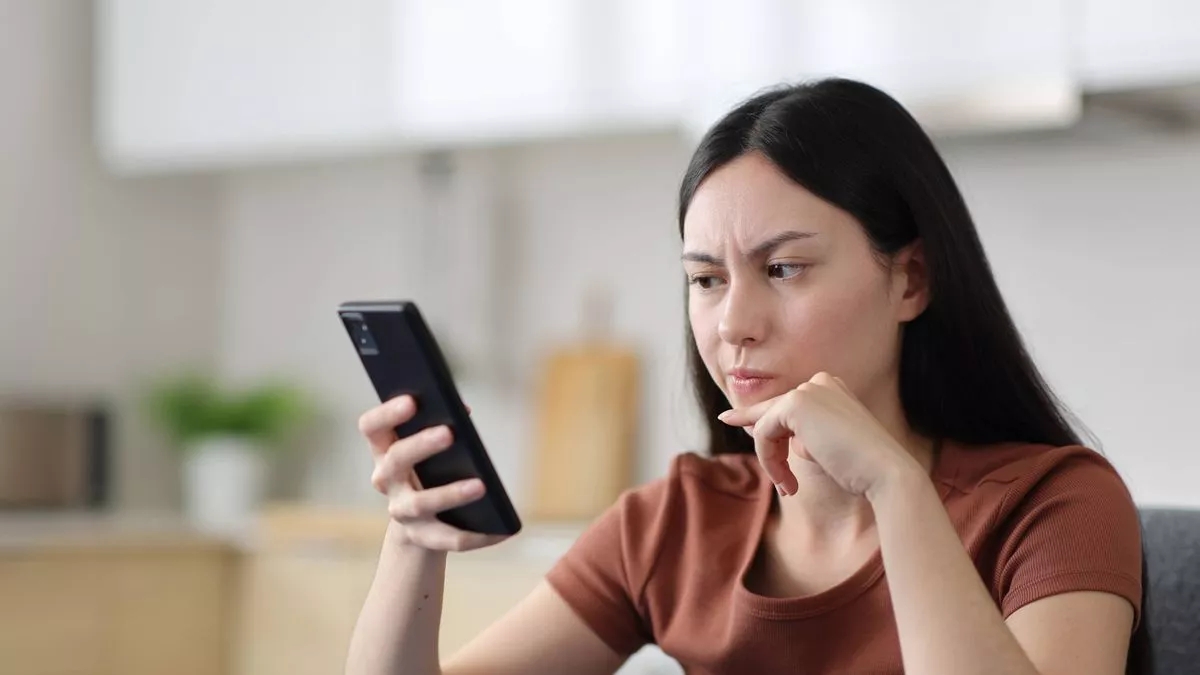 الدردشة اليومية مع الذكاء الاصطناعي قد تزيد الاكتئاب