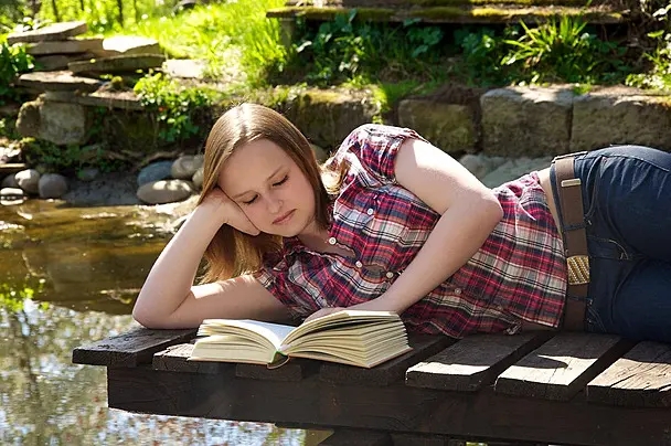 دراسة: ربع الفرنسيين يشعرون بالوحدة.. والمدن أكثر قسوة من الأرياف