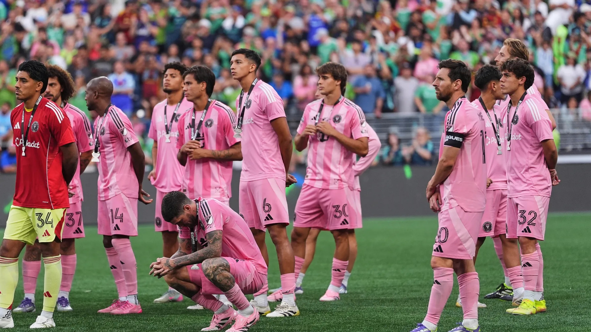 فريق ميسي.. يتلقى هزيمة قاسية في بيرو (فيديو)