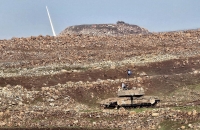 إعلام سوري: الطيران الإسرائيلي يرش مواد سامة على أراض زراعية في ريف القنيطرة