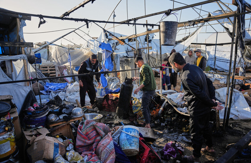 32 شهيدًا في مجازر إسرائيلية متواصلة بغزة… مشاهد مروعة توثق استهداف مراكز مدنية ومنازل مأهولة