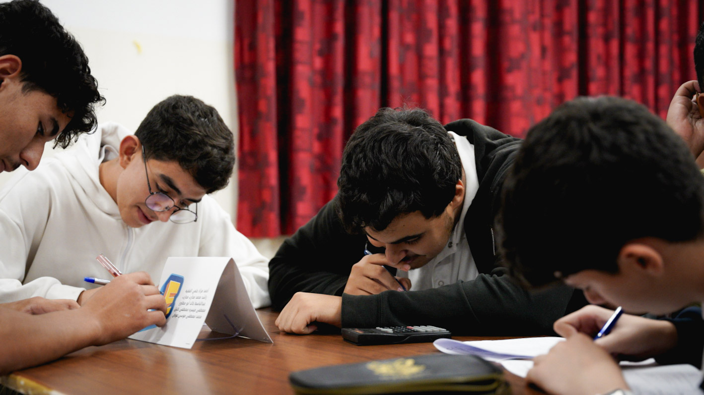 التعليم العالي تعلن عن منح دراسية في قبرص... والتربية والتعليم تتحدث عن أسس جديدة لطلبة 2010