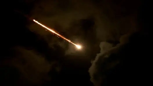 استخبارات الاحتلال الإسرائيلي تكشف موعد تنفيذ الهجوم الأمريكي على إيران